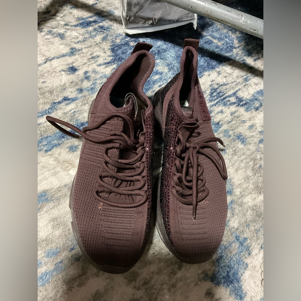 Steve Madden Burgundy Knit Lace-Up Sneakers